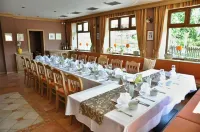 Wellness Hotel Zlatá Lípa Hotels in Decin