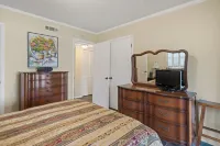 New!! Hidden Gem - Lakefront Home with Boat Dock & Private Boat Ramp