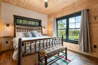 3BR Escape w/ Hot Tub + Grill + Fireplace