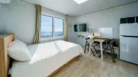 Ganghwa Haemolupension Hotel in zona Dongmak Beach