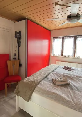 Newly renovated vacation apartment with three bedrooms Hotels near MCA Vespa Shop