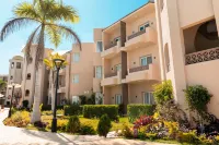 Marom Port Said Resort Hotel di 