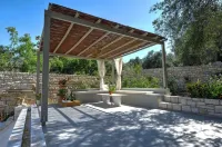 Leonora House with Private Pool Close to Gaios -  Casas de vacaciones