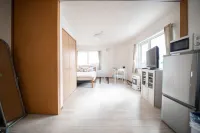 Sumiyoshi House Room A