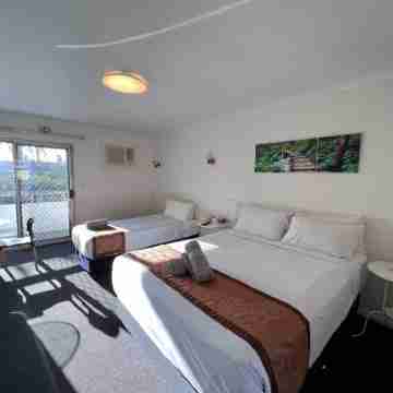 Econo Lodge Rivervale Rooms