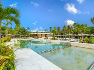 Family Selection at Grand Palladium Kantenah Resort & Spa - All Inclusive