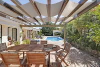 Algarve Country Villa with Pool by Homing