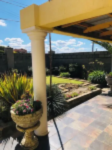 เซเรนิตี้ ไฮทส์ แบ็คแพ็คเกอร์ส ลอดจ์