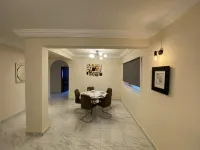 After 5 Apartment 1- 3 Spacious en-Suite Bedrooms Hotel di Distrik Perkotaan Wilayah Barat