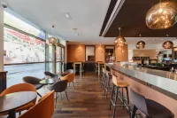 Radisson Blu Hotel, Paris Boulogne Hotels in Boulogne-Billancourt