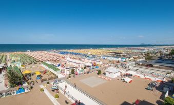 Hotel Ariane - Beachfront, Breakfast XXL & Sea View