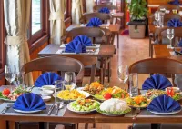 Cat Ba Rose Nhung Hotel