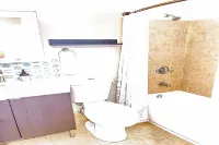 Beautiful Apartment w/ King bed