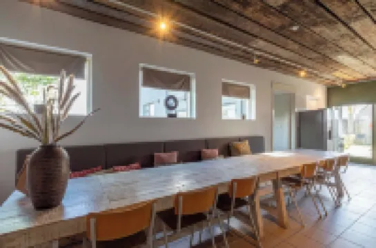 Spacious Villa with Garden