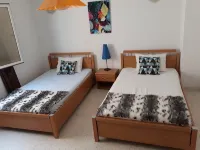 Superb beachfront apartment Hotel a 