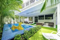 18 Bedroom PRIVATE HOME Jaco Beach, 5-Year of Excellence, VIP Concierge Services - 私人泳池