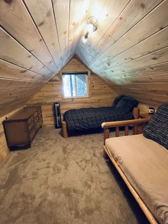 3 Bed/ 1 Bath Retreat in the Mountains