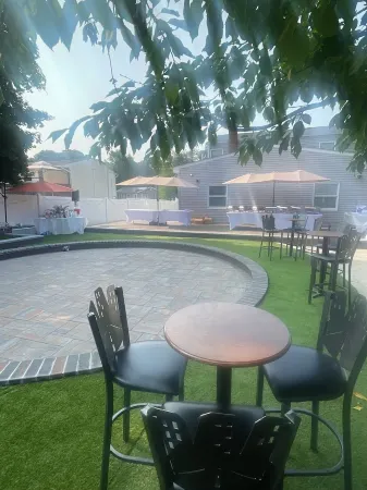 Beautiful 3 Bedroom house Отели рядом с достопримечательностью «Поквотт Бич Фронт»