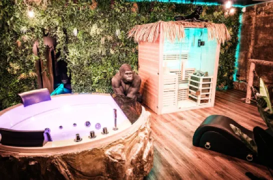 Eden Tropical Love Room Hotels in 