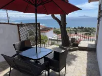 ROMANTIC NEST WITH A BEAUTIFUL OCEAN WIEW