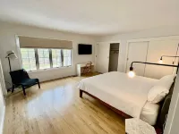 Southampton Retreat for Families with Heated Pool & Large Backyard Hotels in North Sea