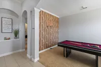 Howdy Yall-TEXAS-7 beds/Playground/Pool TableInternal name: Big Bend Allen