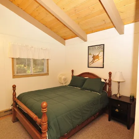 Townhouse in the mountains, close to Storyland and more! Отели в г. Бартлетт