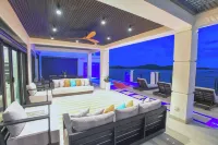 Luxury Villa in Cabrita Point- Sky View Villa with Pickleball & Basketball Court Hotels in Nazareth