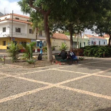 Casa Cabral : Big Apartment next to the beach
