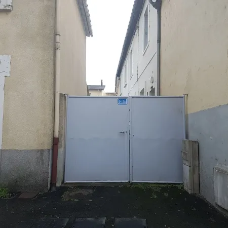 Duplex apartment near TGV station and town center completely renovated