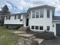 Beautiful and peaceful house all inclusive near Airport in Dieppe, New Brunswick