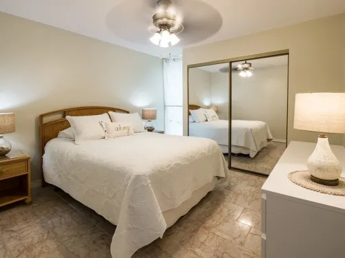 Oceanview GEM Kihei Condo! 2BD/1BA, AC, Pool, Laundry and Steps to Sugar Beach!