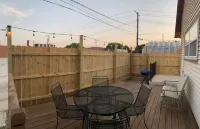 Full House in Downtown Ottawa, Very Short Walk to Downtown and Restaurants!