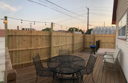 Full House in Downtown Ottawa, Very Short Walk to Downtown and Restaurants! Отели в г. Оттава