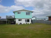 Lazy Days (at Whangamata) Hotels in Whangamata