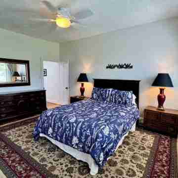 Parkside Comfort & Spaciousness-Family Friendly Rooms