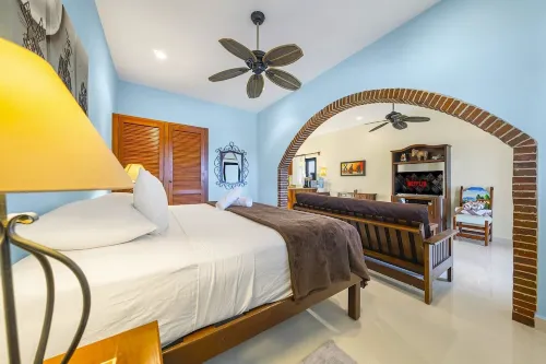 Oceanside Casita "Xalapa" with a/c and pool    5 min stroll to beach