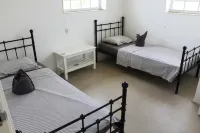 Luxury fully equipped villa with wifi, a short distance from the sea