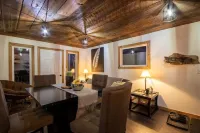 Coulee Creek Cabin