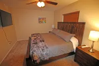 Grand Abode - Beautiful Spacious Home for families