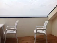 3 Bedroom Penthouse Apartment With Shared Pool And Panoramic Sea/Beach views