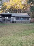 Cozy Lakefront Getaway at Lake Palestine