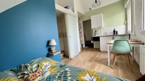 Charming seaside studio