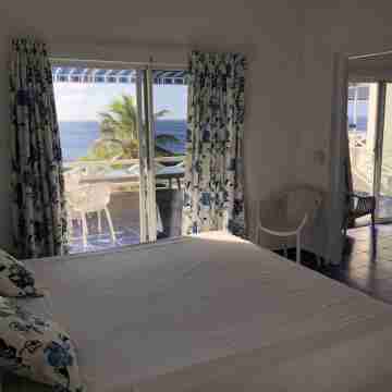 Marazul Dive Resort. 3 Bedroom Seafront house. Dive, Snorkel, amazing sunsets Rooms