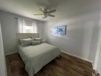 Little Palm Villa retreat less than a mile from the beach! Hotels in Hobe Sound