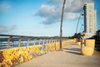 One minute walk to the beach!