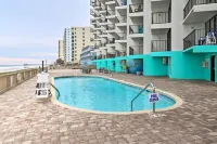 Oceanfront Oasis w/ Deck and Resort Beach Access! - Beach