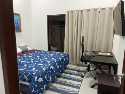 KING Bed, 3 Bedrooms, 2 Full Baths, 5 min to Jaco beach Hotels in 