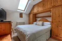 48 Fernhill Heights Hotels in Charmouth