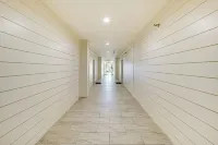 3 Mi to Gulfport Beaches: Waterfront 'casa Pesce' - Condos